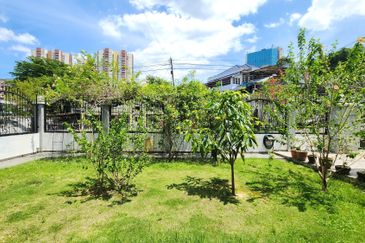 2 Stories Bungalow, Jalan Jugra, Jln Klang Lama Exclusively For Sale