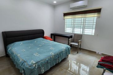 2 Stories Bungalow, Jalan Jugra, Jln Klang Lama Exclusively For Sale