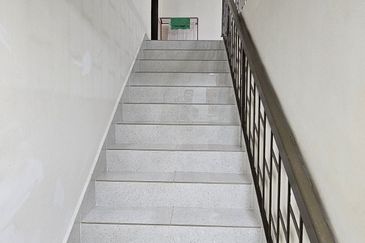 2 Stories Bungalow, Jalan Jugra, Jln Klang Lama Exclusively For Sale