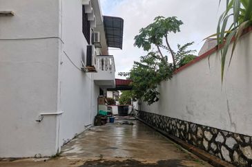 Lorong Hujan 2 