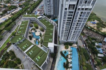 Aurora Tower @ Eco Sky