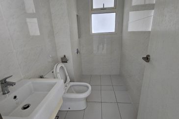 Aurora Tower @ Eco Sky