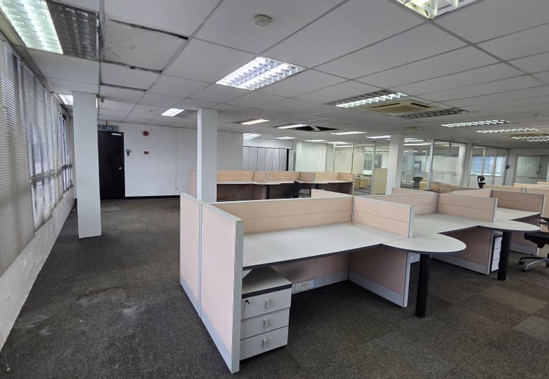Spacious Fitted Office Rental in Seksyen 51a Selangor, Petaling Jaya,