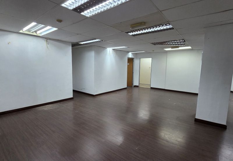 Large Space Whole Floor Partly Fitted Office For Rent in Seksyen 51a