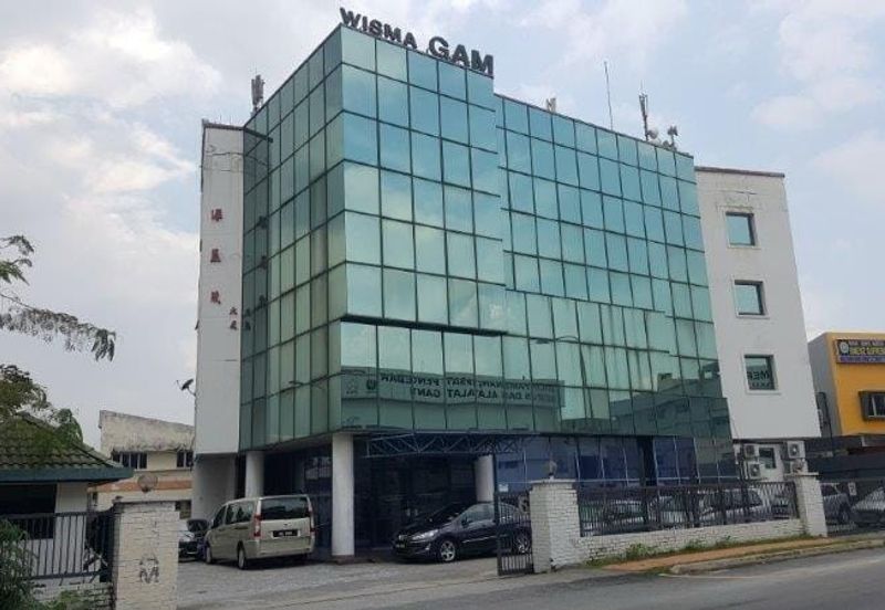 Large Space Whole Floor Partly Fitted Office For Rent in Seksyen 51a