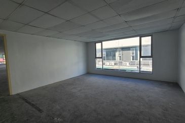 Walk Up Shop Office For Rent in Riverwalk Rivercity Jalan Ipoh 4,400sf