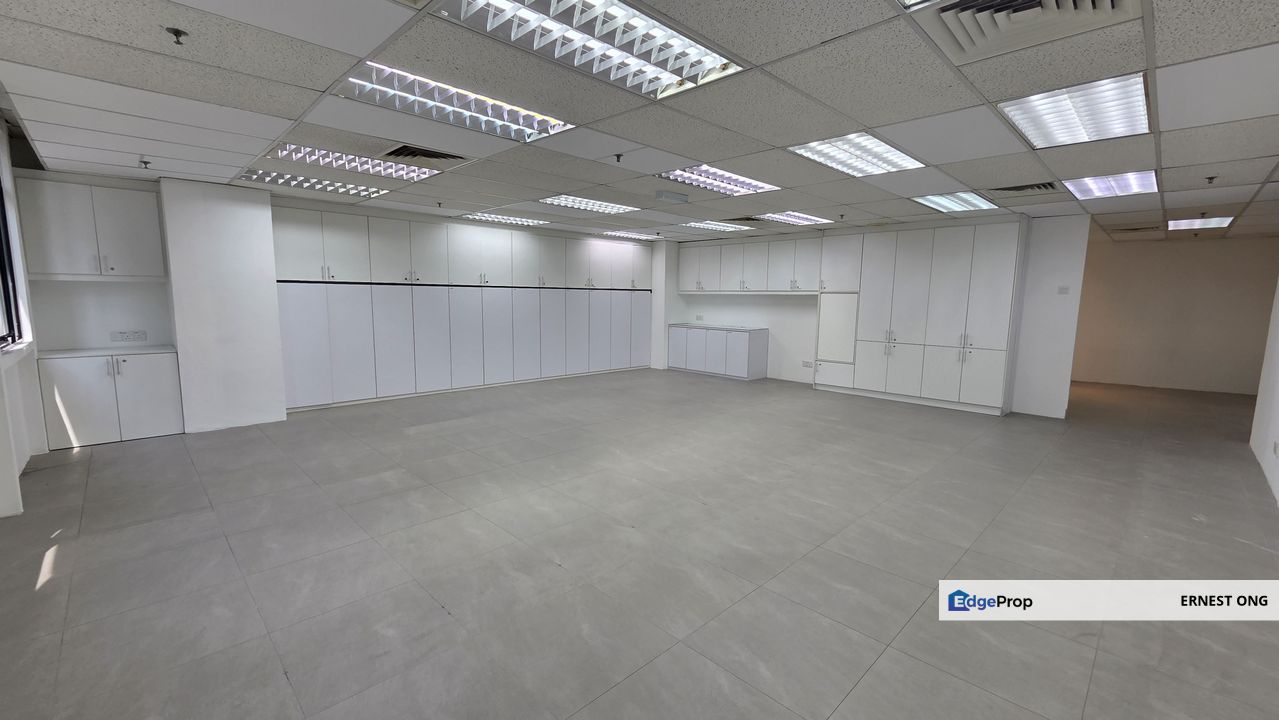Partly Fitted UOA Jalan Pinang KLCC 1,144 sqft Office For Rent, Kuala Lumpur, KLCC