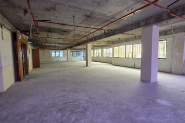 Corner Boulevard Signature Office Mid Valley City Bare Unit For Rent