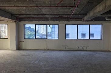 1st Floor Corner Boulevard Signature Office Mid Valley City Bare Unit For Rent