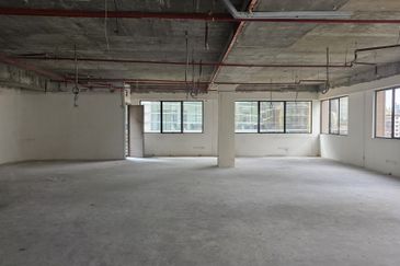 1st Floor Corner Boulevard Signature Office Mid Valley City Bare Unit For Rent