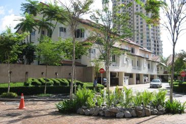 Mutiara Oriental Condominium