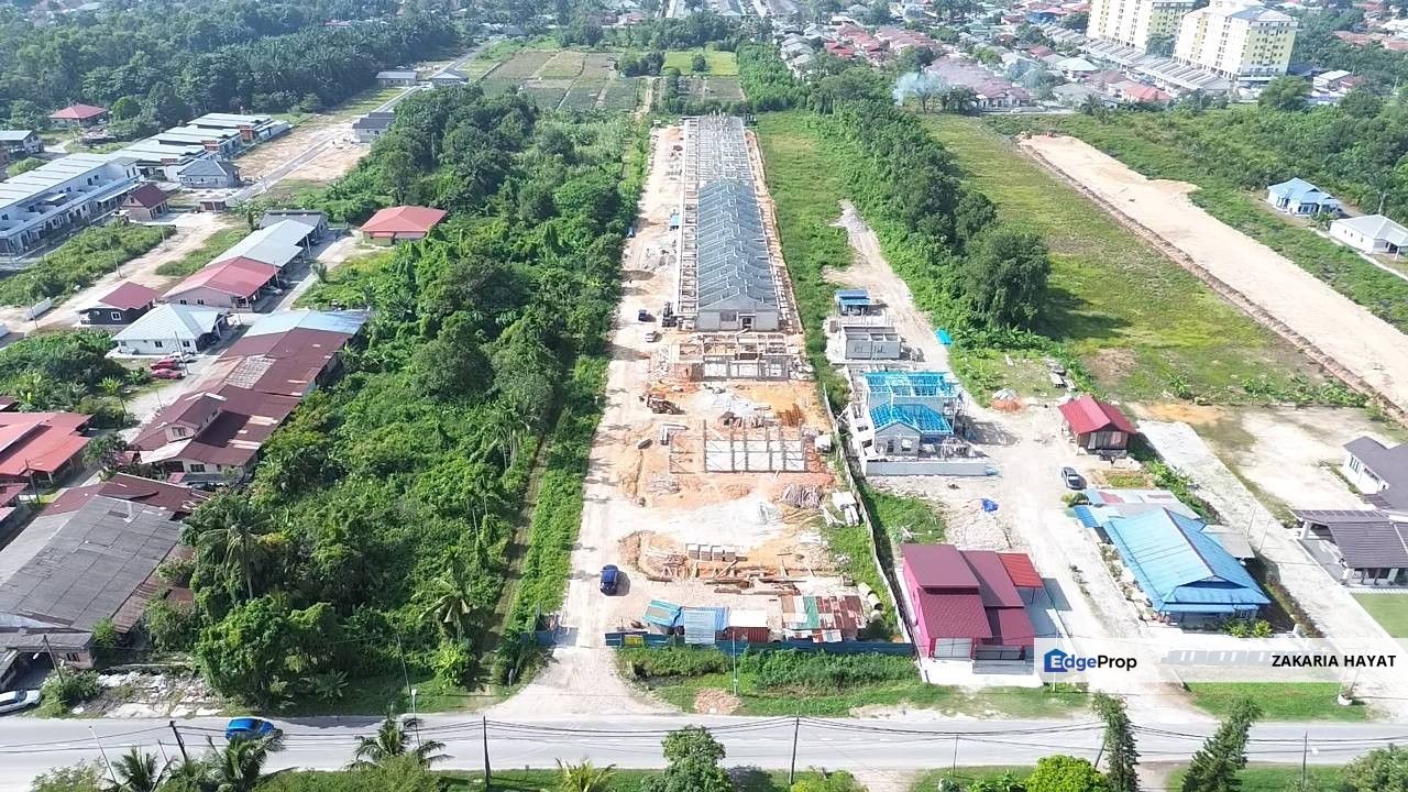 RUMAH TERES 1-TINGKAT JALAN NENAS, MERU KLANG, Selangor, Klang