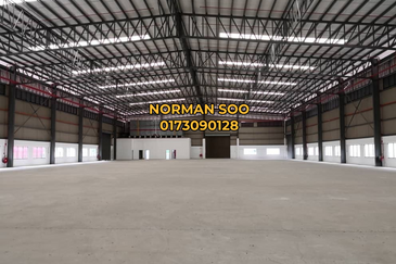 North Port Warehouse for Sale