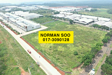 West Port, Pulau Indah