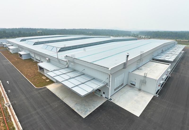 West Port, Pulau Indah