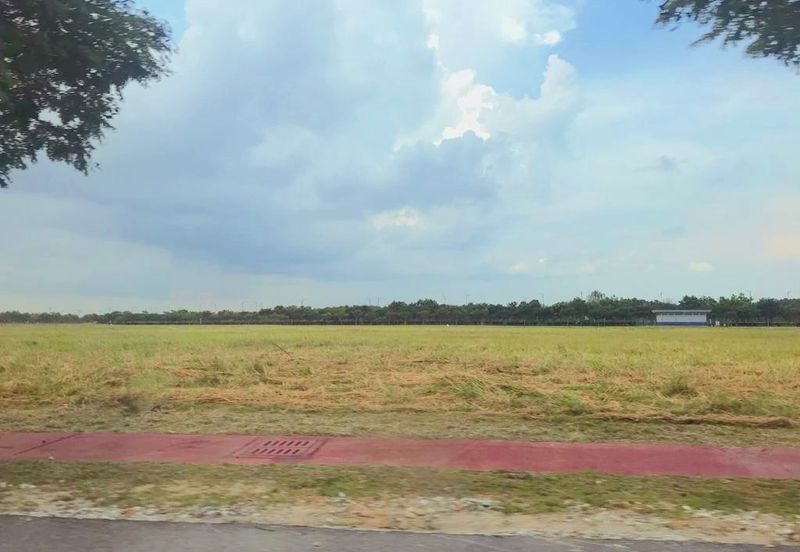 West Port, Pulau Indah