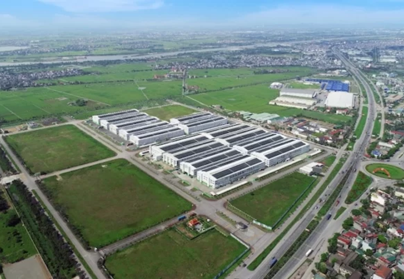 West Port, Pulau Indah