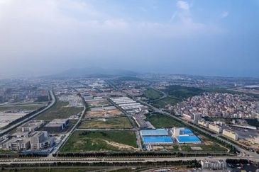 West Port Ready Yard for Rent