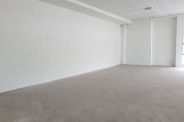 NORTH PORT WAREHOUSE FOR SALE