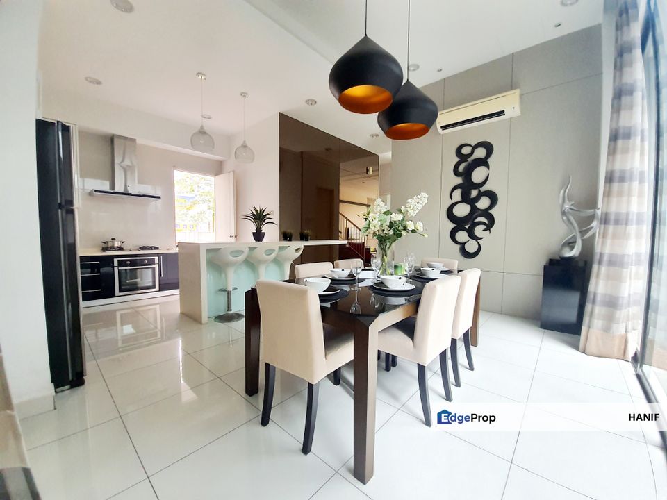 NEW 3 STOREY BUNGALOW PUNCAK ALAM JAYA RESIDENCES, Selangor, Kuala Selangor