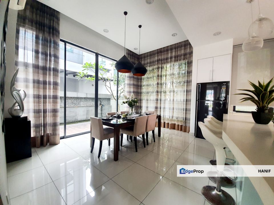 NEW 3 STOREY BUNGALOW PUNCAK ALAM JAYA RESIDENCES, Selangor, Kuala Selangor