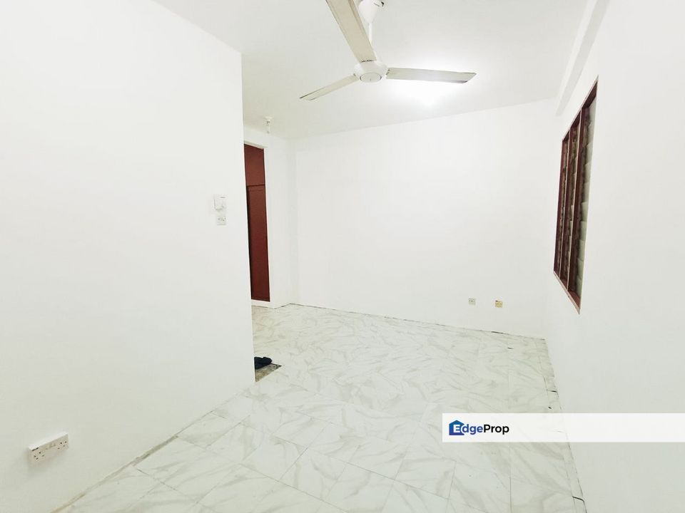 PANGSAPURI SRI AYU BANDAR PUTERA KLANG BERBALOI, Selangor, Klang