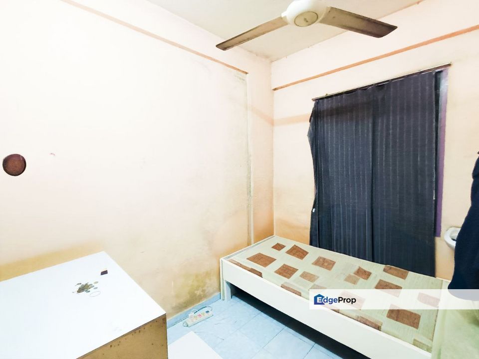 PANGSAPURI SRI AYU BANDAR PUTERA KLANG TINGKAT 1, Selangor, Klang