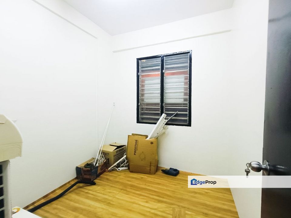 UNIT GROUNDFLOOR PANGSAPURI SRI AYU BANDAR PUTERA KLANG, Selangor, Klang