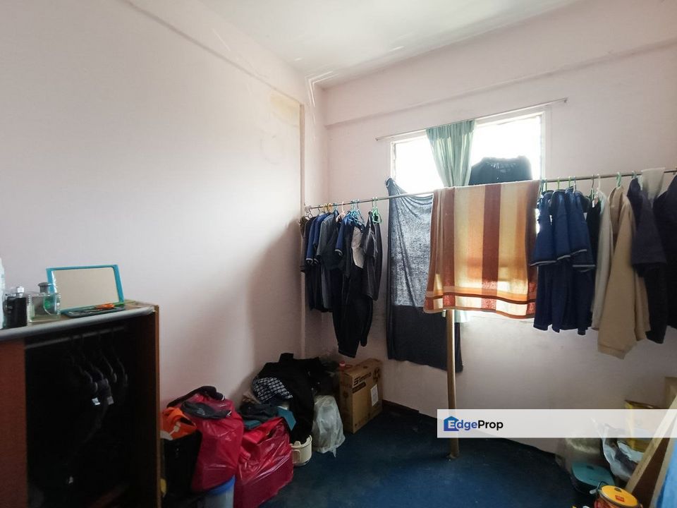 PANGSAPURI SRI AYU BANDAR PUTERA KLANG TINGKAT 2, Selangor, Klang