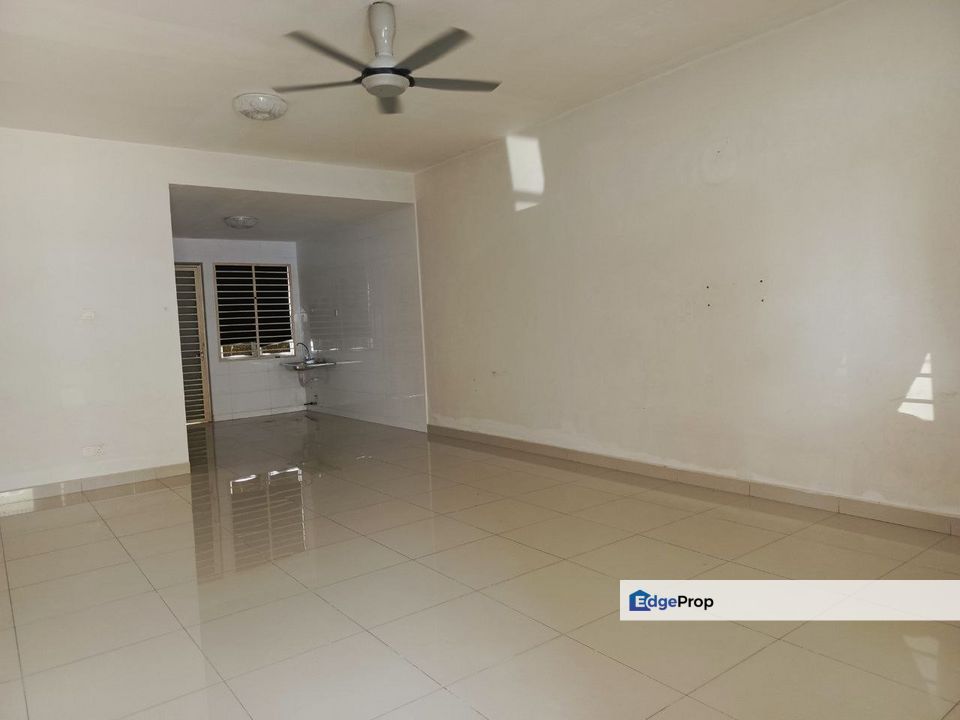 [NEGO] TERRACE DOUBLE STOREY TAMAN IMPIAN SUTERA, Selangor, Shah Alam