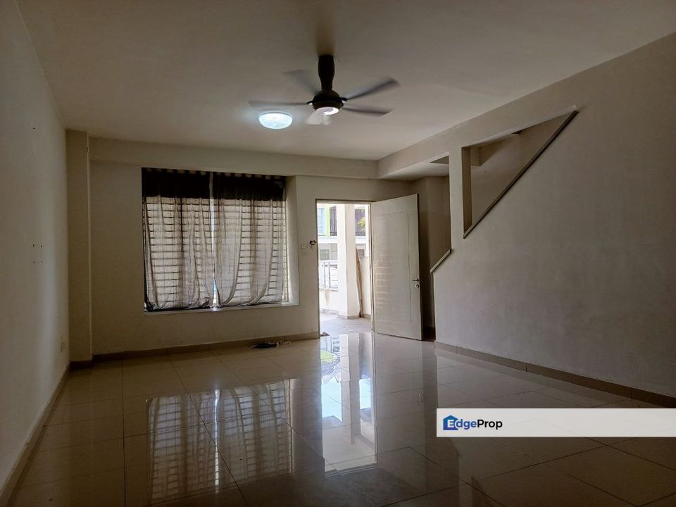 [NEGO] TERRACE DOUBLE STOREY TAMAN IMPIAN SUTERA, Selangor, Shah Alam