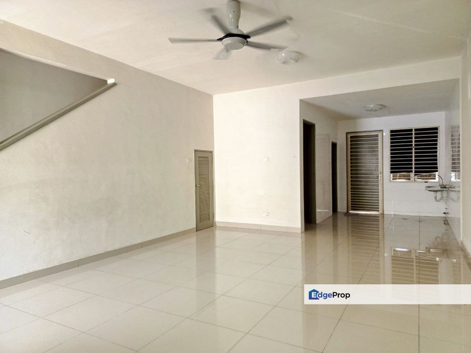 [NEGO] TERRACE DOUBLE STOREY TAMAN IMPIAN SUTERA, Selangor, Shah Alam