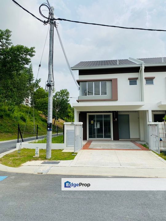 Renovated End Lot, Greenwood Cendana. Bandar Baru Salak Tinggi, Selangor, Dengkil