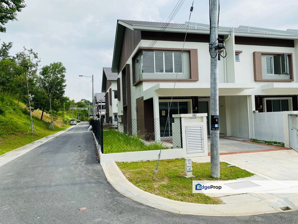 Renovated End Lot, Greenwood Cendana. Bandar Baru Salak Tinggi, Selangor, Dengkil