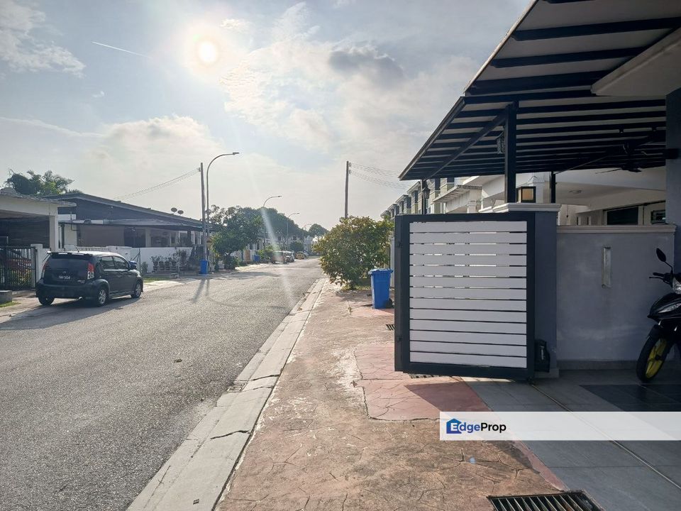 [NEGOTIABLE] TERRACE DOUBLE STOREY TAMAN IMPIAN CAHAYA (RENOVATED), Selangor, Shah Alam