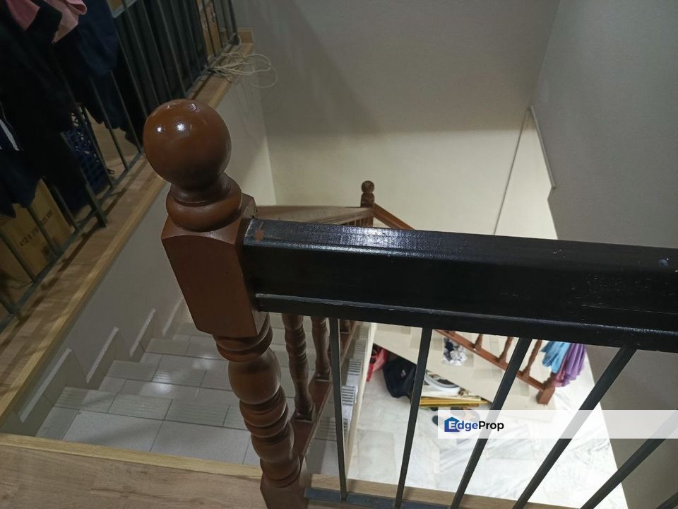 [NEGO] TERRACE DOUBLE STOREY TAMAN BUKIT SAGA (RENOVATED), Selangor, Shah Alam