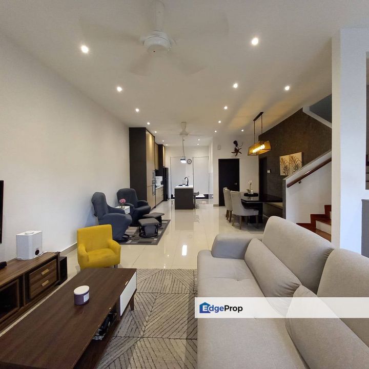[FURNISHED UNIT] DOUBLE STOREY TERRACE PENTAS 6, ALAM IMPIAN, SHAH ALAM, Selangor, Shah Alam