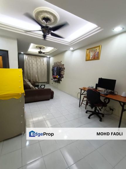 FULLY RENOVATED 162 RESIDENCY Modern Living in the Heart of Selayang, Selangor, Selayang