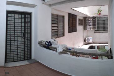 Ayers Tower @ Taman Kosas