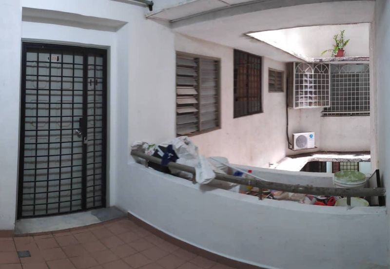 Ayers Tower @ Taman Kosas