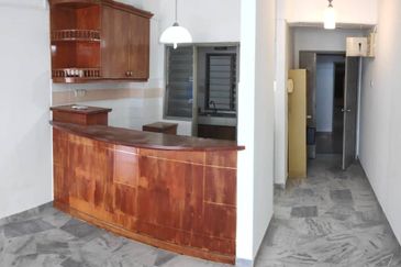 Ayers Tower @ Taman Kosas