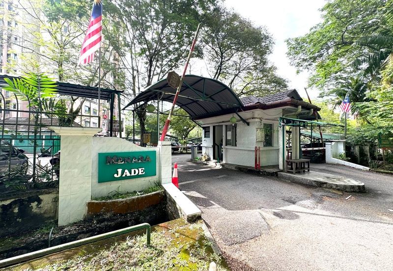 Menara Jade (Jade Tower), Taman Bukit Indah