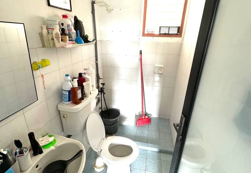 Menara Jade (Jade Tower), Taman Bukit Indah