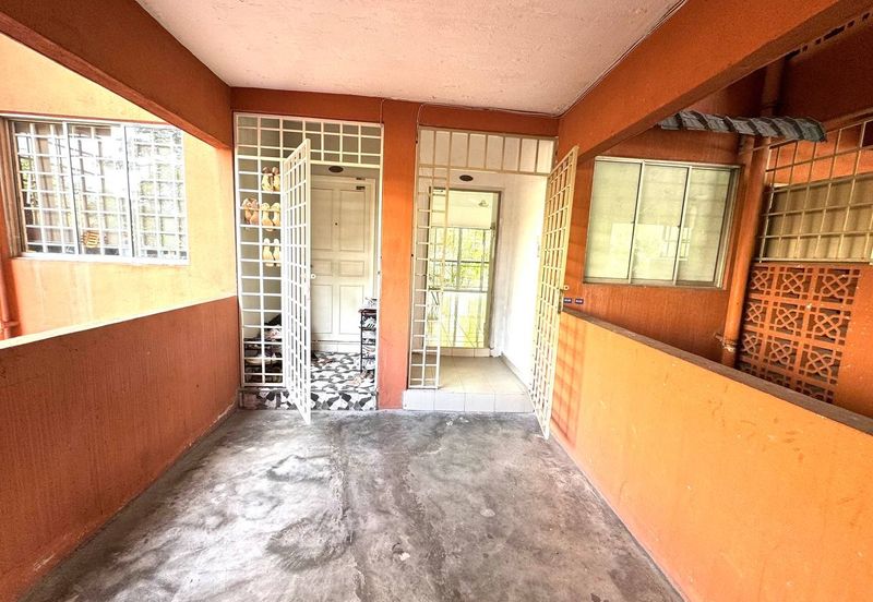 Seri Baiduri Apartments @ Setia Alam