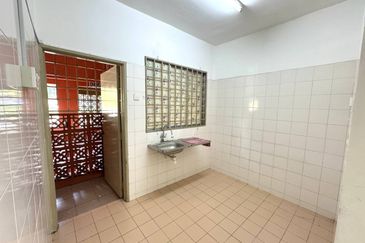 Seri Baiduri Apartments @ Setia Alam