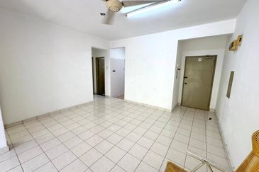 Seri Baiduri Apartments @ Setia Alam