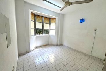 Seri Baiduri Apartments @ Setia Alam