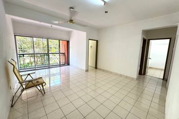 Seri Baiduri Apartments @ Setia Alam