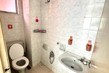 Seri Baiduri Apartments @ Setia Alam