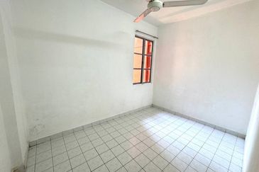 Seri Baiduri Apartments @ Setia Alam